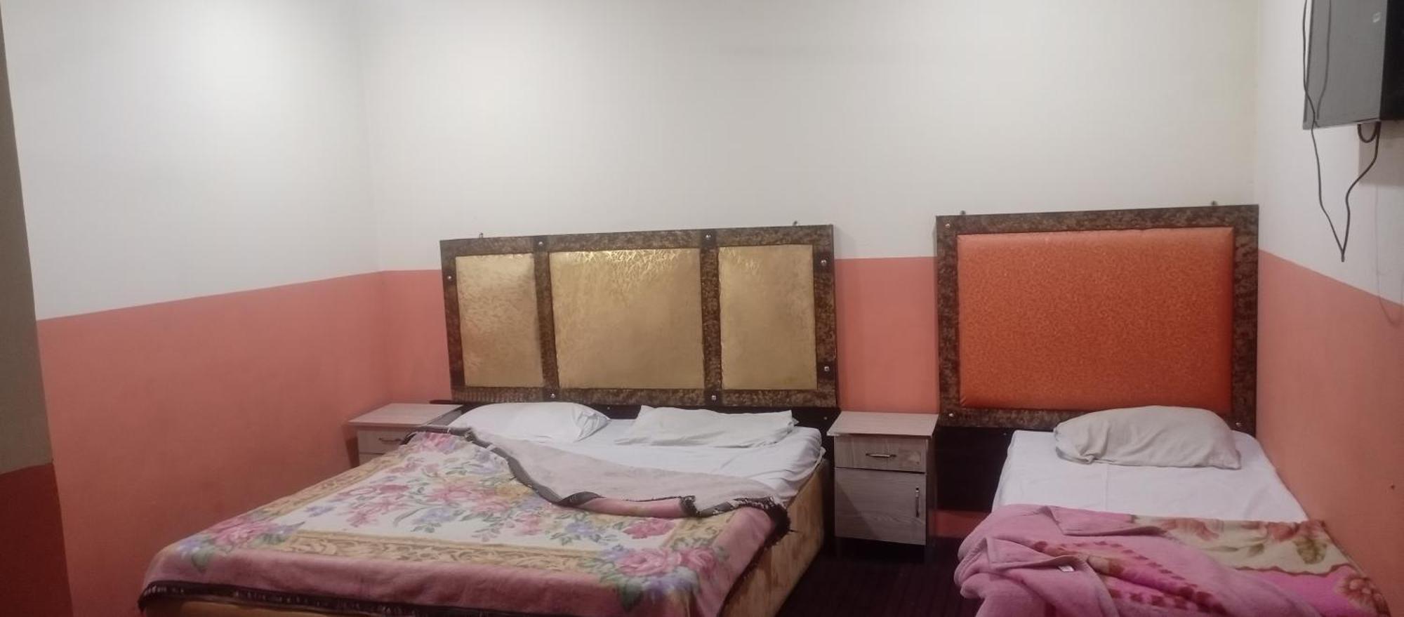New Pak Royal Hotel Lahore Esterno foto